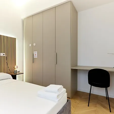 Duomo Imperial Suits - Modern And Comfortable Milan Exterior photo